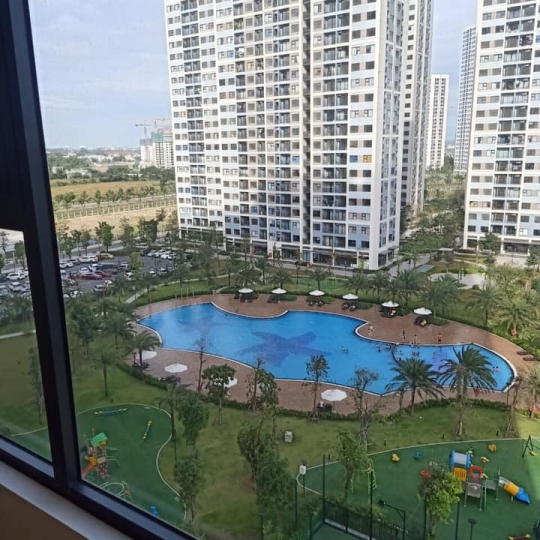 Bán căn hộ vinhomes 3PN View hồ bơi lớn