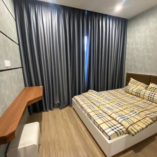 Bán gấp căn hộ 2PN vinhomes grand park full nội thất